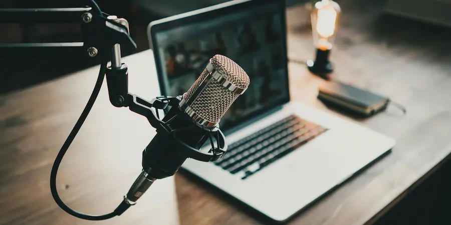 Podcast nədir